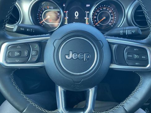 Used 2020 Jeep Gladiator Sport w/ Quick Order Package 24S image 14