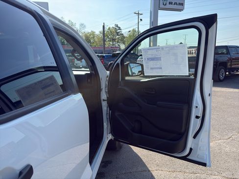 New 2026 Nissan Frontier S image 19