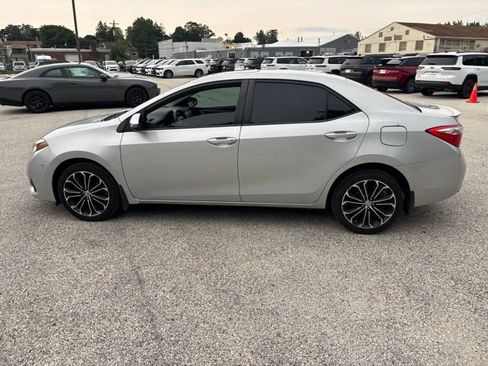 Used 2015 Toyota Corolla S FWD image 7