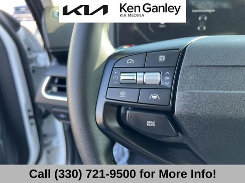 Certified 2025 Kia K4 EX image 31