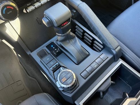 Used 2024 Toyota Tacoma TRD Off-Road image 24