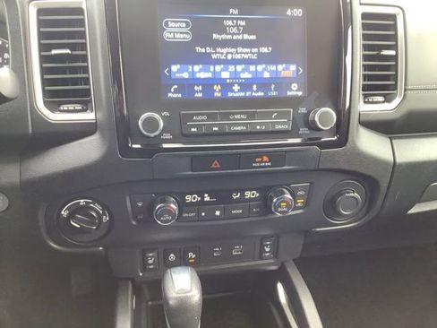 Used 2022 Nissan Frontier SV AWD/4WD image 30