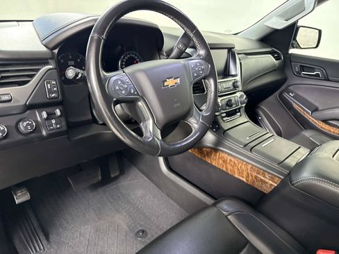 Used 2019 Chevrolet Tahoe Premier AWD/4WD image 21