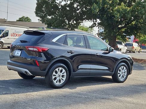 Used 2024 Ford Escape Active w/ Tech Pack #1 AWD/4WD image 7