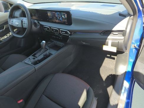 New 2026 Nissan Sentra SR w/ Floor Mat Package FWD image 22