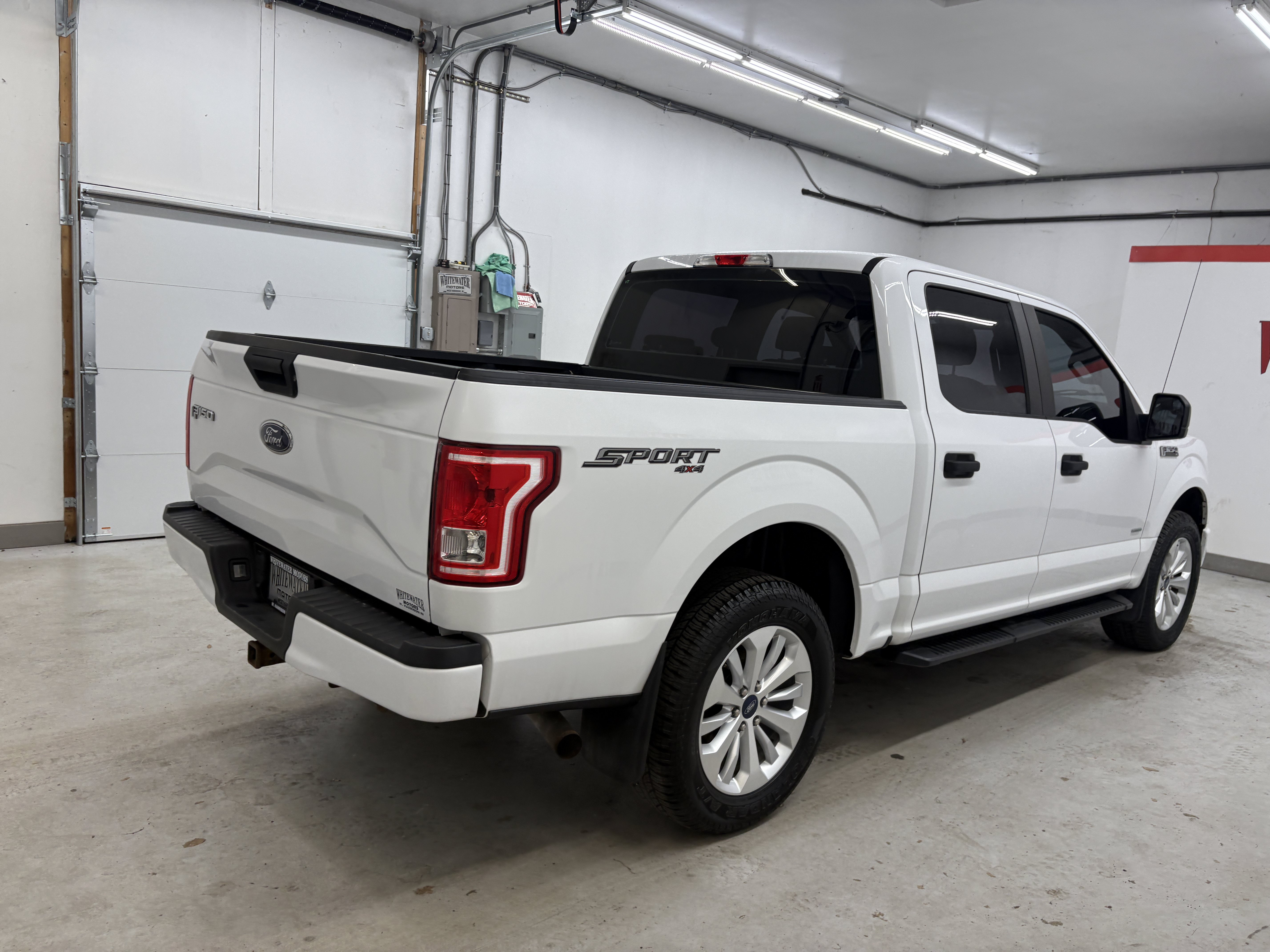 Used 2016 Ford F150 XL w/ Equipment Group 101A Mid AWD/4WD image 4