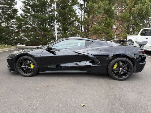 Used 2020 Chevrolet Corvette Stingray Premium Cpe w/ 3LT Preferred Equipment Group image 7