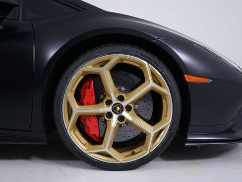 Used 2023 Lamborghini Huracan Tecnica RWD image 15