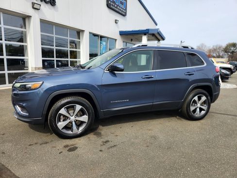 Used 2019 Jeep Cherokee Limited AWD/4WD image 7