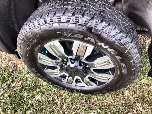 Used 2025 GMC Sierra 2500 Denali w/ Denali Reserve Package image 10