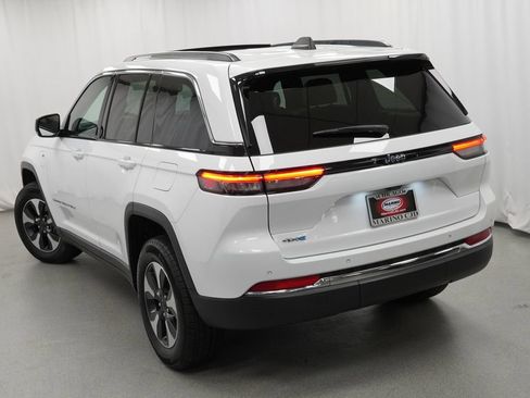 Certified 2024 Jeep Grand Cherokee Limited 4xe AWD/4WD image 23