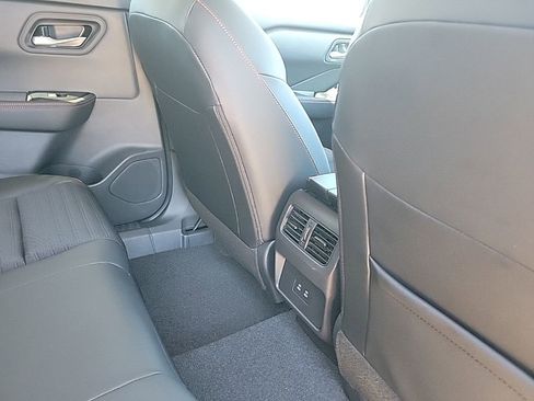 New 2026 Nissan Rogue SV AWD/4WD image 38