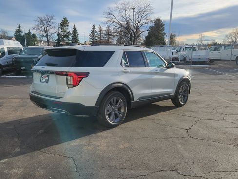 New 2026 Ford Explorer Active image 12