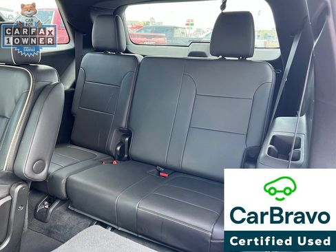 Used 2023 Chevrolet Traverse Premier AWD/4WD image 21