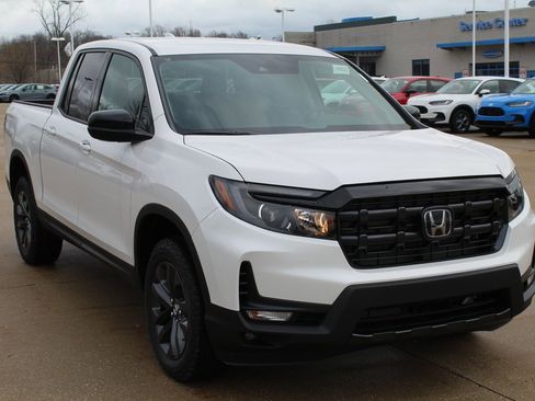 New 2026 Honda Ridgeline Sport image 2