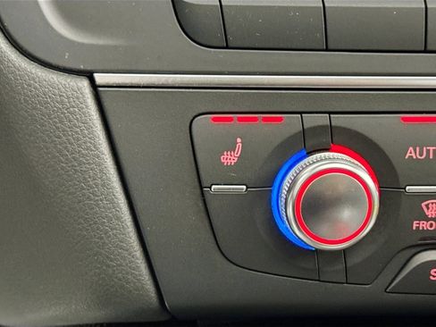 Used 2016 Audi RS 7 Prestige w/ Driver Assistance Package image 27