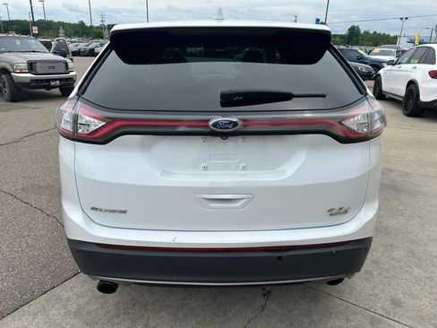 Used 2017 Ford Edge SEL w/ Equipment Group 201A FWD image 6