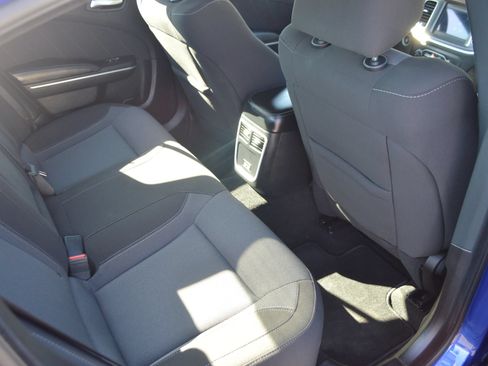 Used 2021 Dodge Charger SXT RWD image 25