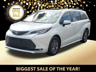 Certified 2022 Toyota Sienna XLE