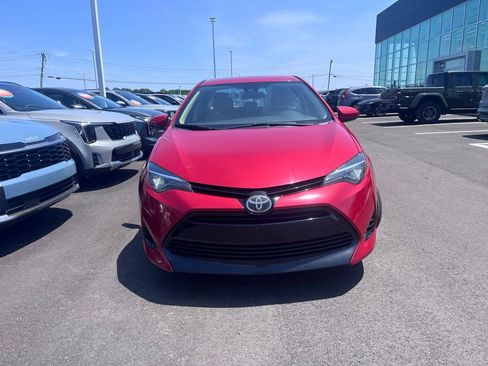 Used 2017 Toyota Corolla LE FWD image 6