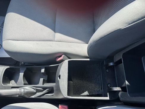 Used 2010 Toyota Matrix w/ PWR Pkg FWD image 31