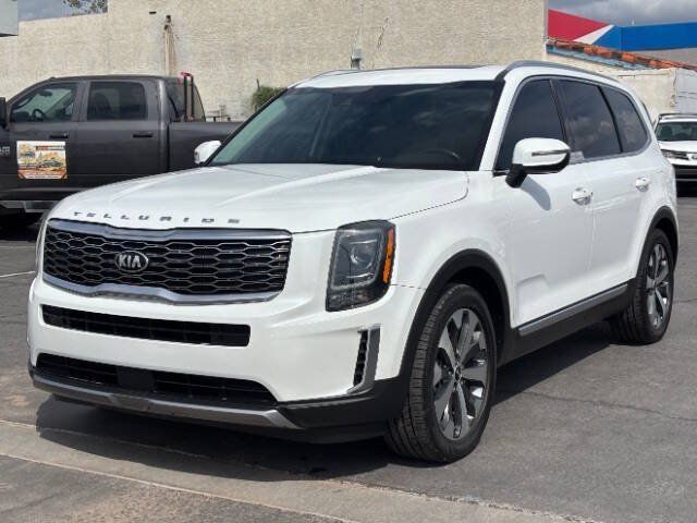 Used 2020 Kia Telluride EX w/ EX Premium Package FWD image 7