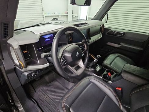 Used 2022 Ford Bronco Badlands AWD/4WD image 12