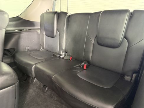 Used 2021 Nissan Armada SL w/ Captain's Chairs Package RWD image 12