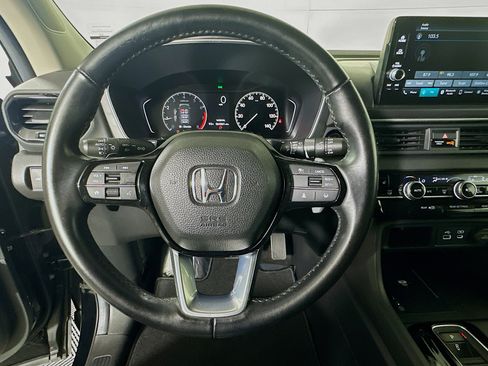 Used 2025 Honda Pilot EX-L image 15