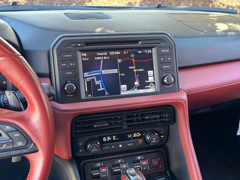 Used 2024 Nissan GT-R Premium w/ Premium Interior Package image 49