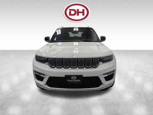 New 2025 Jeep Grand Cherokee Summit image 15