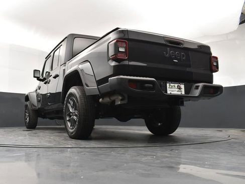 Used 2024 Jeep Gladiator Sport image 22