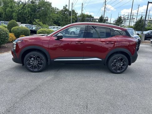 New 2026 Nissan Kicks SR AWD/4WD image 4