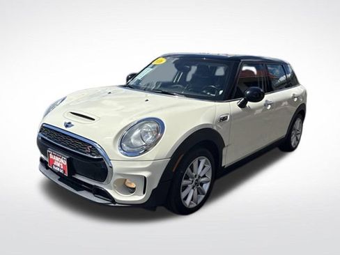 Used 2016 MINI Cooper Clubman S FWD image 1