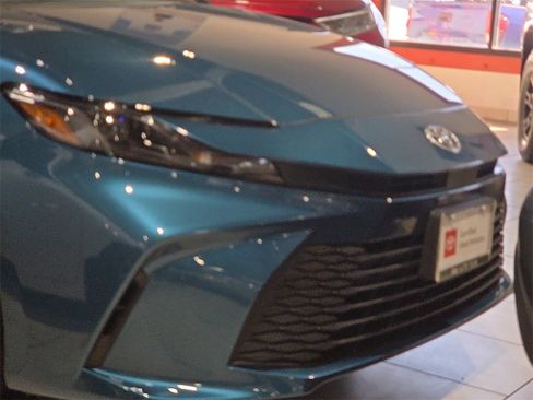 Certified 2025 Toyota Camry LE w/ Convenience Package image 6