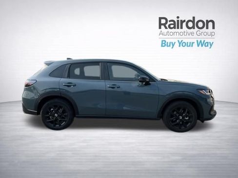 Used 2025 Honda HR-V Sport image 8