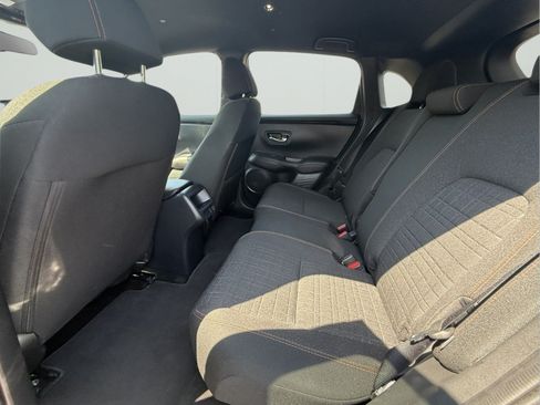 Used 2025 Honda HR-V Sport image 29