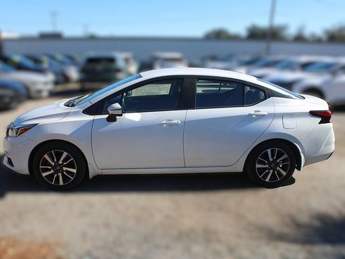 Used 2020 Nissan Versa SV image 13