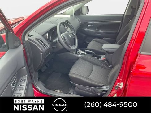 Used 2024 Mitsubishi Outlander Sport ES AWD/4WD image 10