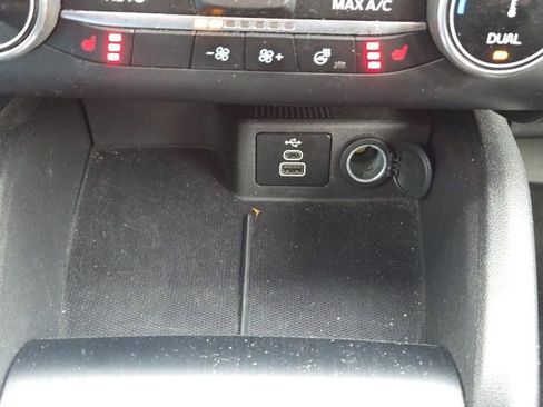 Used 2024 Ford Escape ST-Line w/ Cold Weather Package image 36