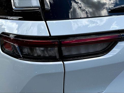 Used 2023 Jeep Grand Cherokee 4WD 4xe image 30