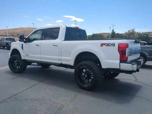 Used 2019 Ford F350 Platinum w/ Platinum Ultimate Package AWD/4WD image 6