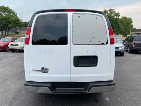 Used 2008 Chevrolet Express 3500 Extended Passenger w/ LT Preferred Equipment Group RWD image 6
