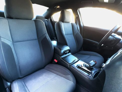 Used 2017 Dodge Charger SXT w/ Blacktop Package RWD image 35