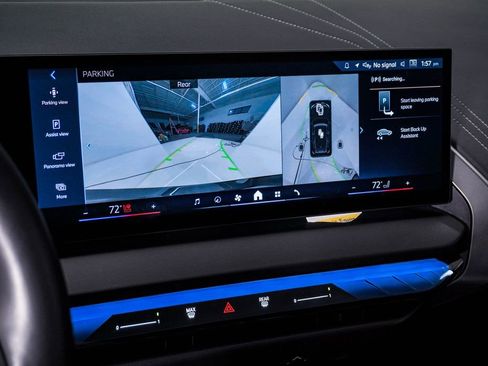 Used 2025 BMW X3 xDrive30i w/ Premium Package image 23