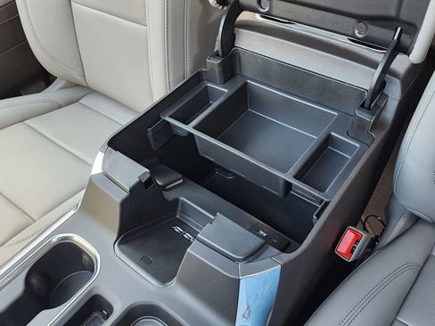 New 2026 GMC Sierra 1500 SLT w/ SLT Premium Plus Package image 32