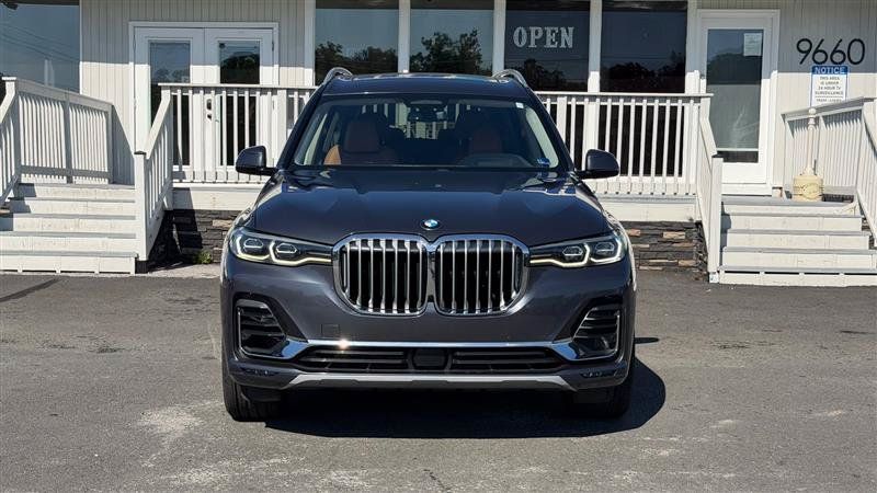 Used 2021 BMW X7 xDrive40i w/ Premium Package 2 AWD/4WD image 9
