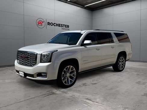 Used 2019 GMC Yukon XL Denali AWD/4WD image 7
