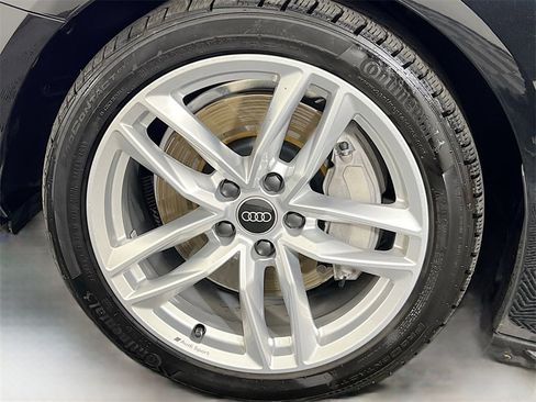 Used 2023 Audi A4 2.0T Premium w/ Convenience Package image 30