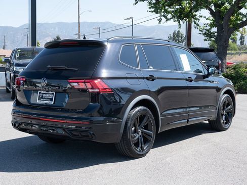 Used 2023 Volkswagen Tiguan SE R-Line FWD image 4
